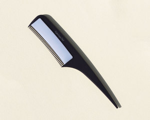 Peigne à cheveux noir à dents blanches pour le volume et le coiffage, idéal pour démêler - Product Image 1