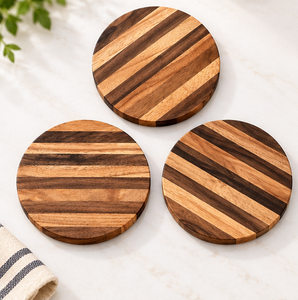 Juego de 4 posavasos redondos de madera de alta calidad de latón AK, posavasos de diseño de forro atractivo para decoración de mesa/utensilios de cocina - Product Image 1
