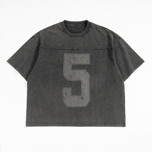 เสื้อยืดโอเวอร์ไซส์วินเทจผ้าฝ้ายฟอกทรงบ็อกซี่สไตล์สตรีทแวร์ พิมพ์ลายตัวเลขแบบดิสเทรส พร้อมโลโก้สั่งทำพิเศษ ผ้าหนา 240 GSM - Product Image 6