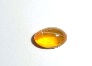 Zafiro Estrella Amarillo Transparente Ovalado de 4x6 mm, 0.4 Quilates, Creado en Laboratorio, Cabujón Pulido con Efecto de Estrella de 6 Puntas para Joyería - Product Image 2