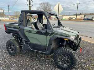 Green Canyon XPEDITION XP Ultimate UTV 1000 4x4 Manuel Certifié EPA Véhicule Utilitaire Routier 4 Temps Style Pick-up Quad - Product Image 2