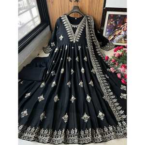 Vestido Verde de Diseñador LC y Dupatta Talla Única para Fiestas, Ropa India y Pakistaní - Product Image 6