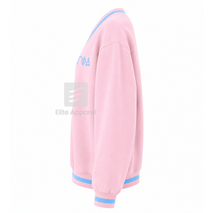 Sweat-shirt universitaire respirant personnalisé Gamma Phi Delta Sorority avec logo brodé sur le devant, bleu ciel rose, manches longues pour femme - Product Image 4