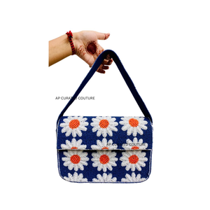 Bolso de Hombro Artesanal con Cuentas y Patrón de Sardinas para Mujer, Elegante Bolso Cruzado Bordado, Bolso de Moda Hecho a Mano - Product Image 2