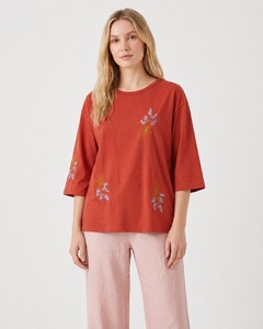 Bmama Blouse légère brodée de fleurs pour femme, manches 3/4, imprimé floral rouge, brodée, décontractée et tendance - Product Image 6