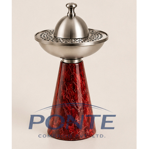Quemador de Incienso Árabe de Metal de Lujo con Acabado Plateado Vintage y Base de Resina Roja, Elegante Porta Incienso Mabkhara para Decoración del Hogar - Product Image 3