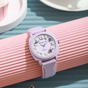 Reloj de Cuarzo Cuadrado para Mujer, con Caja de Aleación y Correa de Silicona, Diseño Casual y Moderno, Esfera con Indicadores, Cristal de 10 mm de Grosor, Color Caramelo - Product Image 2
