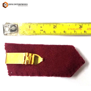 Épaulettes brodées sur mesure en or pour accessoires d'uniforme, fabriquées au Pakistan - Product Image 2
