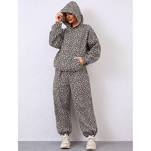 Conjunto Deportivo de Mujer en Algodón y Poliéster, Sudadera con Capucha Anti-Pilling y Pantalones Deportivos hasta el Tobillo, Ropa Deportiva Transpirable e Informal - Product Image 5