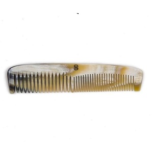 Peigne démêlant à dents larges en corne de buffle naturelle pour cheveux bouclés, antistatique, fait main, outil de soin capillaire, vente en gros - Product Image 5