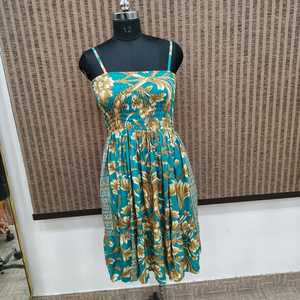 Robe courte trapèze bohème pour femme en mélange de coton et de soie tissée à imprimé floral, avec volants et taille élastique, idéale pour l'été et les tenues décontractées - Product Image 2