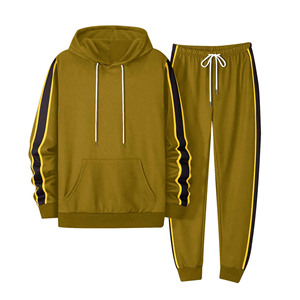 Ensemble de survêtement de sport pour homme personnalisé, deux pièces, vêtements d'entraînement coupe-vent, respirant, doublure en molleton 100% coton, design OEM - Product Image 1
