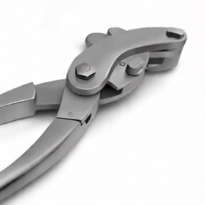 Émasculateur Bertschy 37 cm avec cliquet, instrument chirurgical vétérinaire pour la castration des équidés, du bétail et des grands animaux - Product Image 5