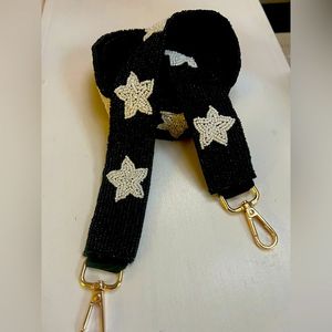 Cinturón decorativo estilo boho chic hecho a mano con cuentas de semillas y diseño de estrellas, correa ajustable para la cintura, ideal para festivales. - Product Image 1