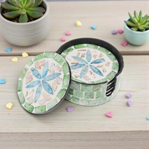 Juego de Posavasos Cuadrados de Nácar Ecológicos de Lujo con Soporte, Diseño Mediterráneo Hecho a Mano - Product Image 1