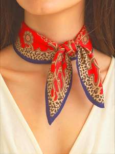 Nouveau Foulard Carré en Soie de Qualité Supérieure pour Femme, Bandana Tendance, Écharpe de Tête, Foulard Cheveux, Foulard Cou, Imprimé Élégant, Designer pour Dames - Product Image 2