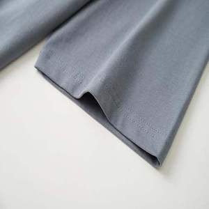 T-shirts pour hommes Heather Grey, service OEM ODM, sur mesure, haute qualité, manches courtes, impression sérigraphique, t-shirts ringer pour hommes - Product Image 2