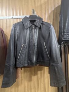 Chaqueta de cuero estilo bomber genuina, totalmente personalizada, con diseño moderno y elegante, cremallera de calidad, para hombre. - Product Image 1