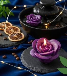 Bougie en cire de soja artisanale en forme de rose, parfumée aux senteurs de dessert, pour cadeaux et décoration intérieure (vente en gros) - Product Image 2