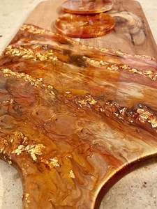 Planche à découper en résine dorée brûlée - Non toxique et compatible lave-vaisselle - Product Image 5