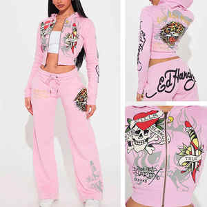 Ensemble de survêtement personnalisé pour femme : sweat à capuche court zippé délavé et vieilli, et pantalon de survêtement empilé - Product Image 2