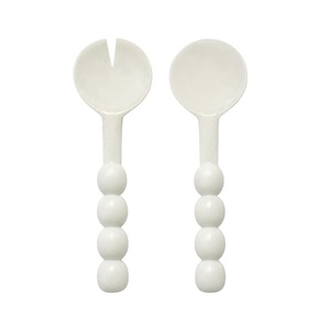 Cuchara de Resina Epoxi Colorida en Oferta, Duradera, Reutilizable y Ligera para Servir Helado, Yogur, Mermelada y Postres, Disponible para la Venta - Product Image 1