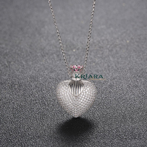 Colgante de Corazón en Plata 925 con Baño de Rodio y Moissanita, Romántico para Uso Diario de Mujeres - Product Image 1