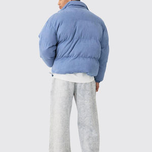Chaqueta Acolchada Azul Claro para Hombre, Cuello Alto, Cierre de Cremallera, Resistente al Viento, Alternativa al Plumón, Ropa de Invierno Informal, Servicio OEM - Product Image 2