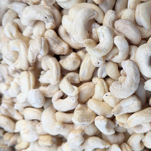 เม็ดมะม่วงหิมพานต์เวียดนามราคาถูก พร้อมส่งจำนวนมาก W180 W320 ขายส่งเม็ดมะม่วงหิมพานต์ซานติโกเวียดนาม MOQ ต่ำ - Product Image 1