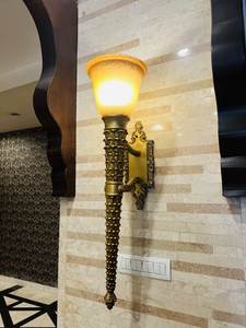 Lampe Diya suspendue en laiton pur faite à la main avec chaîne, lampe à huile traditionnelle indienne pour la décoration de la maison, du temple, des mariages et des festivals - Product Image 3