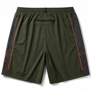 Shorts de pickleball personnalisés vert olive, anti-humidité, en poly-spandex, avec poches zippées et détails orange - Product Image 5