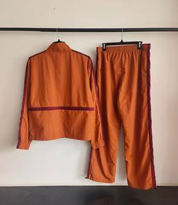 เสื้อแจ็คเก็ตซอฟต์เชลล์ผู้ชาย พิมพ์ลายกรด  คอตั้ง ซิปครึ่งตัว  ชุดวอร์มกันลม  รับผลิตแบบ OEM ODM  พร้อมสกรีนโลโก้ตามสั่ง - Product Image 3