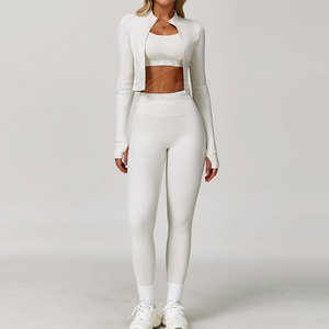 Ensemble de sport confortable avec bas taille haute et matière extensible douce pour les entraînements quotidiens, ensemble de yoga 3 pièces - Product Image 2