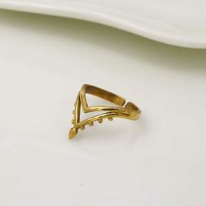 Bague géométrique en laiton plaqué or, style moderne unisexe, bijoux à porter au quotidien - Product Image 2