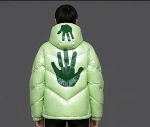 Veste doudoune matelassée coupe courte vintage en tissu épais, coupe-vent, à capuche, à changement de couleur, avec impression d'encre thermochromique personnalisée, style streetwear, pour l'hiver - Product Image 2