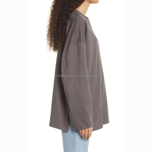 Camiseta de patinadora de algodón de manga larga para mujer personalizada con aberturas laterales - Product Image 3