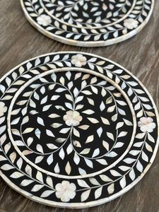 Bandeja de servicio cuadrada de acrílico de madera MDF altamente pulida hecha a mano, bandeja decorativa con incrustaciones de madreperla Floral para uso doméstico de tamaño personalizado - Product Image 6