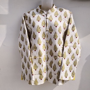 Keshav Handicrafts – Cardigan d'hiver réversible matelassé en coton tissé fait main pour femme, coupe-vent, col mandarin - Product Image 2