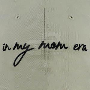 Gorro Cool Mom para el Día de la Madre con correa ajustable y un look informal para el día a día - Product Image 6