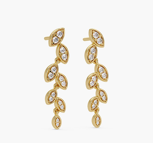 Boucles d'oreilles Betterstar vintage plaquées or avec diamants de laboratoire personnalisés certifiés IGI pour femmes - Cadeau d'anniversaire de mariage - Product Image 1