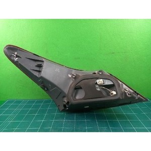 ไฟท้ายมือสองของรถยนต์อีควัส ขวา รุ่น 924023N000 - Product Image 4