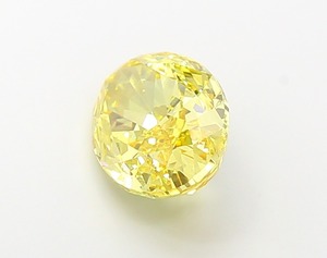 Diamant Jaune Vif Fantaisie 5,52 Carats Coupe Ovale Modifiée Polissage Excellent Pureté VS1 Certifié CVD Cultivé en Laboratoire Pierre Précieuse Non Montée - Product Image 2