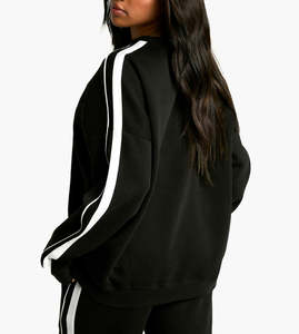 Sweat-shirt en molleton épais de qualité supérieure, imprimé sur mesure, en coton épais, couleur noire unie, coupe oversize, pour femmes - Product Image 2