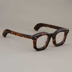 Gafas de Sol de Cuerno Natural de Búfalo Hechas a Mano con Montura Delgada, Remaches y Tacto Real Natural, Diseño Geométrico Moderno para Año Nuevo - Product Image 4