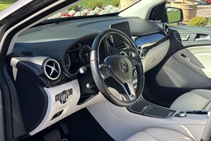 B250E 2017 en bon état - Product Image 3