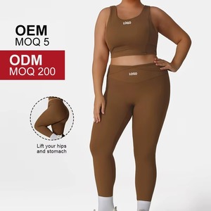 Ensemble de yoga pour femme grande taille, effet seconde peau, avec haut froncé taille haute et pantalon gainant, séchage rapide, respirant, couleur unie sur le devant, coupe ajustée - Product Image 3