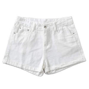 กางเกงยีนส์ขาสั้นทรงหลวมสำหรับผู้ชาย ผลิตขายส่งสำหรับฤดูร้อน สไตล์ไฮสตรีท รับทำโลโก้และป้ายแบรนด์ กางเกงยีนส์สีพื้นคุณภาพพรีเมียม - Product Image 6