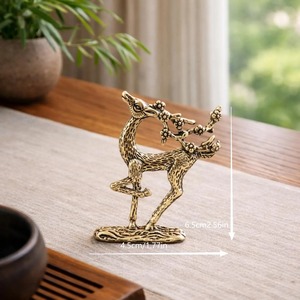 Magnifique ensemble de 2 objets de table en forme de rennes, finition dorée, parfait pour la décoration de table d'appoint, un style festif et une utilisation pour la présentation à la maison - Product Image 6