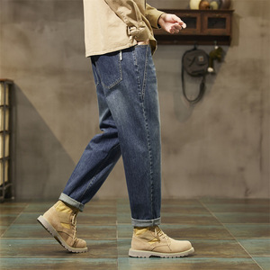 Jeans de Mezclilla Azul Claro para Hombre, Corte Clásico, Tallas Grandes, Ajuste Delgado, Pantalones Casuales de Algodón Cómodos y Flexibles - Product Image 2