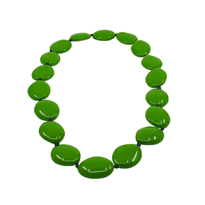 Sublimez votre style : Collier en résine multicolore de qualité supérieure, bijoux fantaisie de créateur pour femme, souvenir d'Europe - Product Image 3